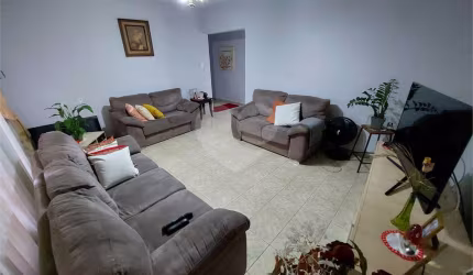 Casa com 2 quartos à venda em Vila Barão - SP