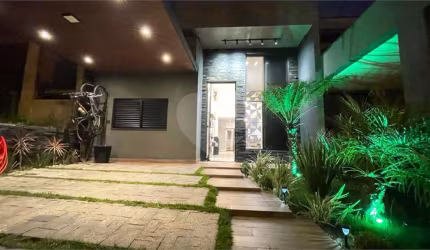 Condomínio com 2 quartos à venda em Horto Florestal - SP