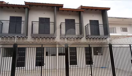 Condomínio com 2 quartos à venda em Wanel Ville - SP