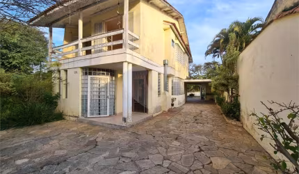 Casa com 3 quartos à venda em Centro - SP