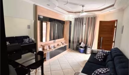 Casa com 3 quartos à venda em Jardim Wanel Ville V - SP