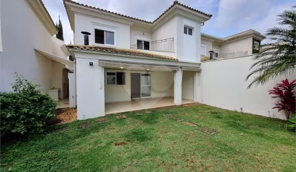 Condomínio com 3 quartos à venda em Jardim Guadalajara - SP