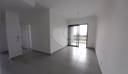 Apartamento com 2 quartos à venda em Além Ponte - SP