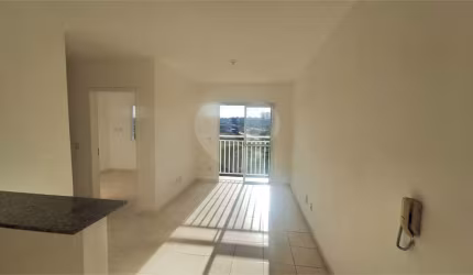 Apartamento com 2 quartos à venda em Jardim Simus - SP