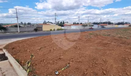 Terreno à venda em Residencial Campo Florido - SP