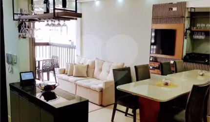Apartamento com 3 quartos à venda em Além Ponte - SP