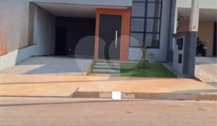 Condomínio com 3 quartos à venda em Wanel Ville - SP