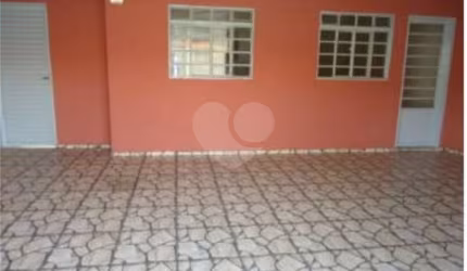 Casa com 2 quartos à venda em Jardim Wanel Ville V - SP