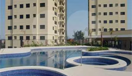 Apartamento com 3 quartos à venda em Vila Barão - SP