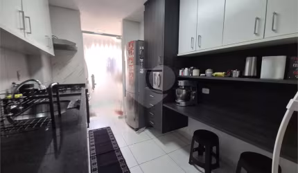 Apartamento com 3 quartos à venda em Vila Jardini - SP
