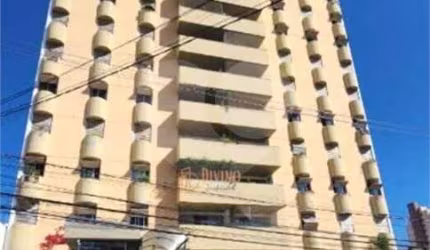 Apartamento com 3 quartos para locação em Centro - SP
