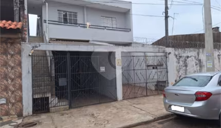 Sobrado com 3 quartos à venda em Parque Dos Eucaliptos - SP