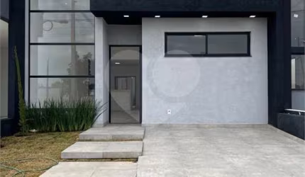Condomínio com 3 quartos à venda em Caguassu - SP