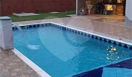 Chácara com 3 quartos à venda em Caguassu - SP