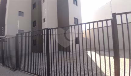 Apartamento com 2 quartos à venda em Jardim Wanel Ville V - SP