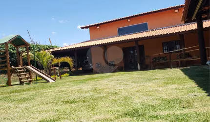 Chácara com 4 quartos à venda em Jundiaquara - SP