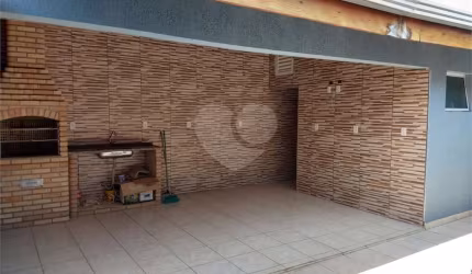 Casa com 2 quartos à venda em Real Parque - SP