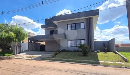 Condomínio com 4 quartos à venda em Salete - SP