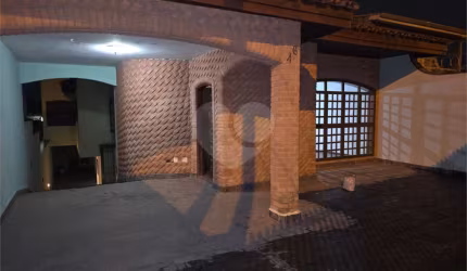 Casa com 2 quartos à venda em Jardim Rosália Alcolea - SP