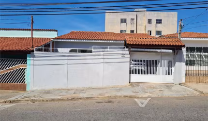Casa com 3 quartos à venda em Vila Fiori - SP