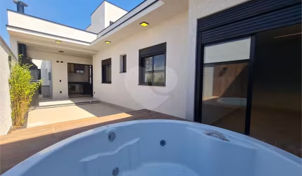 Condomínio com 3 quartos à venda em Wanel Ville - SP