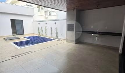 Condomínio com 3 quartos à venda em Aparecidinha - SP