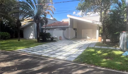Condomínio com 4 quartos à venda ou para locação em Lago Azul - SP