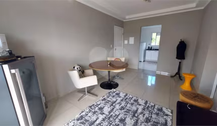 Apartamento com 2 quartos à venda em Vila Lucy - SP