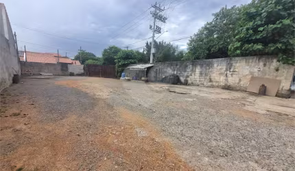 Terreno à venda em Jardim Abaeté - SP