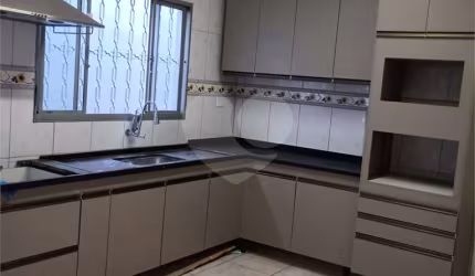 Casa com 2 quartos à venda em Vila Helena - SP