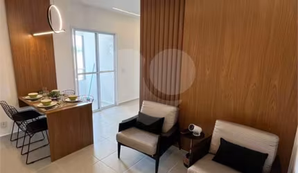 Apartamento com 2 quartos para locação em Jardim Das Magnólias - SP