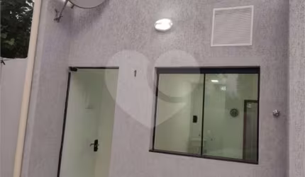 Condomínio com 1 quartos à venda em Lopes De Oliveira - SP