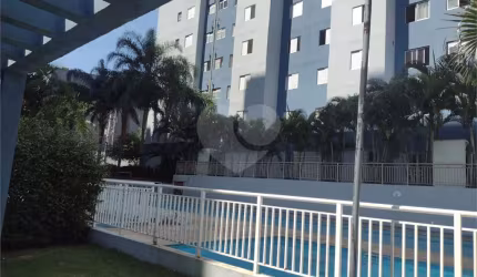 Apartamento com 2 quartos à venda ou para locação em Parque Campolim - SP