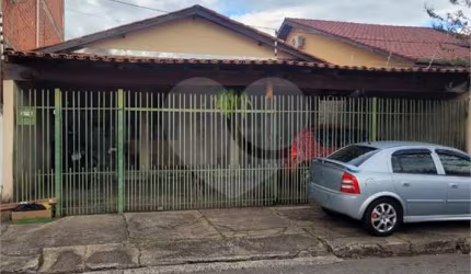 Casa com 3 quartos à venda em Jardim Saira - SP
