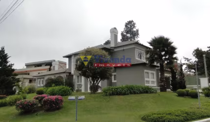 Magnífica Casa de Esquina na Morada dos Lagos