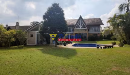 Maravilhosa Casa à Venda - Um Retiro de Luxo e Conforto!