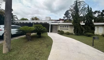 CASA A VENDA  EM ALDEIA DA SERRA