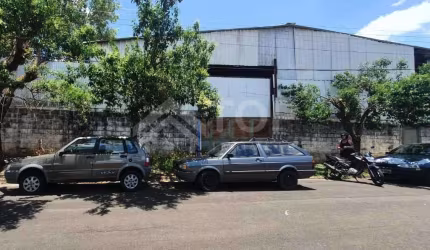 Barracão / Galpão / Depósito para alugar no Jardim Munique, São Carlos , 750 m2 por R$ 2.223