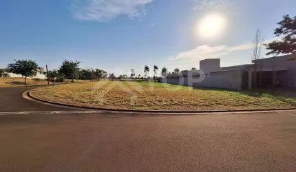 TERRENO EM CONDOMÍNIO DAMHA GOLF SÃO CARLOS