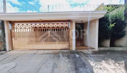 CASA A VENDA COM 3 QUARTOS NO PLANALTO PARAÍSO