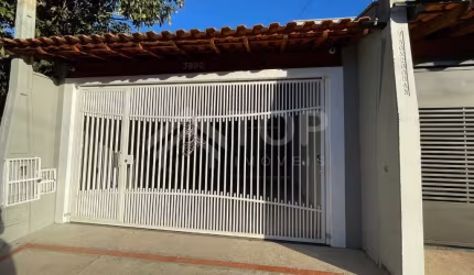 Casa com 2 dormitórios a Venda na Vila Nery,  com moveis planejados nos dormitórios, cozinha e banheiro