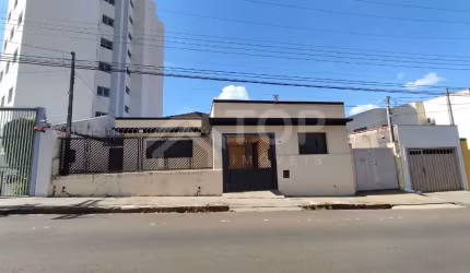 Casa com 3 Dormitórios  para Venda ou Locação próximo a FESC ( Campo do Rui)