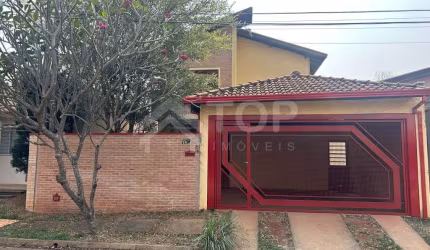 Casa em condomínio fechado com 3 quartos à venda no Residencial Parati, São Carlos , 179 m2 por R$ 750.000