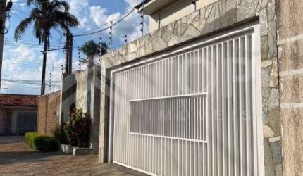 Casa com 3 quartos à venda na Vila Brasília, São Carlos , 337 m2 por R$ 1.100.000