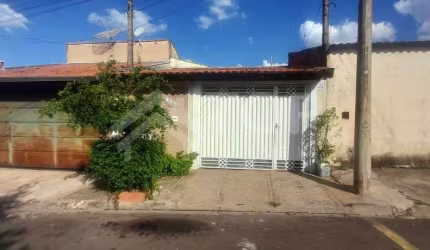 Casa com 2 quartos à venda no Loteamento Habitacional São Carlos 8, São Carlos , 94 m2 por R$ 200.000