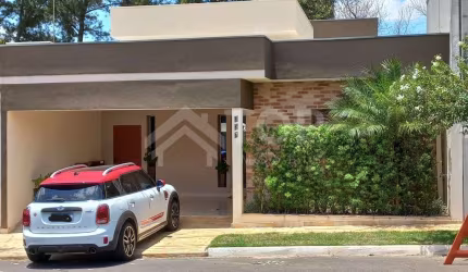Casa à venda mobiliada 3 quartos 1 suíte com SPA no condomínio FAIXA AZUL