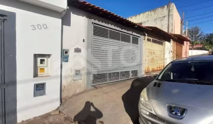 Casa de 2 dormitórios para vendas no bairro Cidade Aracy II
