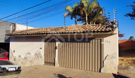 Casa com 3 quartos à venda no Jardim Munique, São Carlos , 190 m2 por R$ 456.000