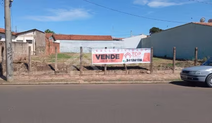 EXCELENTE LOTE COMERCIAL