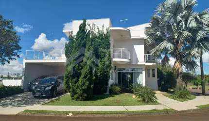 Lindo sobrado com 3 suítes e armários repletos de armários no Residencial Damha I